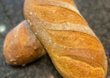 Fuldkorns speltbrød